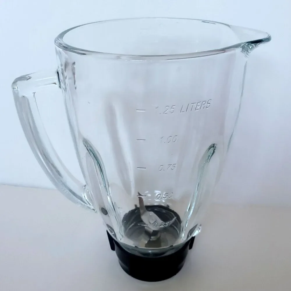 Oster 148381 Glass Replacement Blender 6 Cup Jar 1.25 L Clear w/ Blade & Gasket